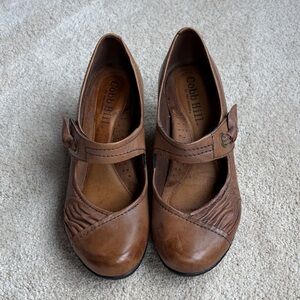 Cobb Hill by New Balance Tan Brown Leather Mary Jane Flats